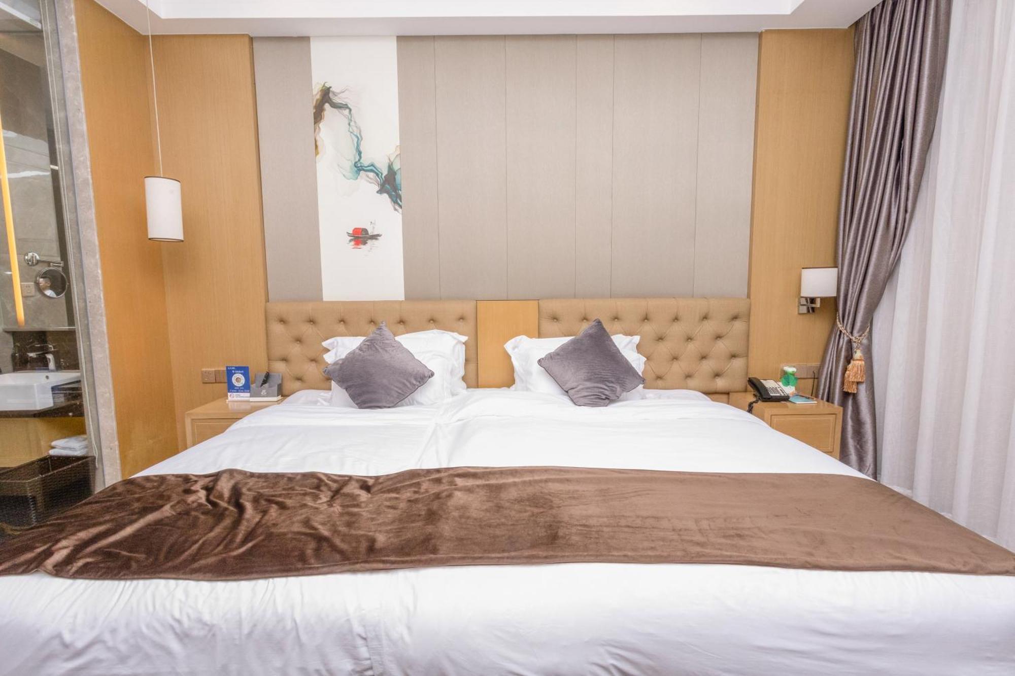 Taishan He Style Hotel Bagian luar foto